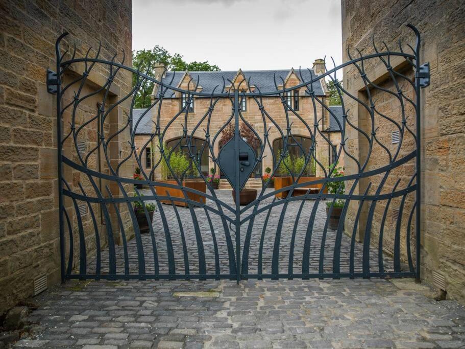 Stunning Edinburgh 1820S Stables Converted Studio Exterior photo